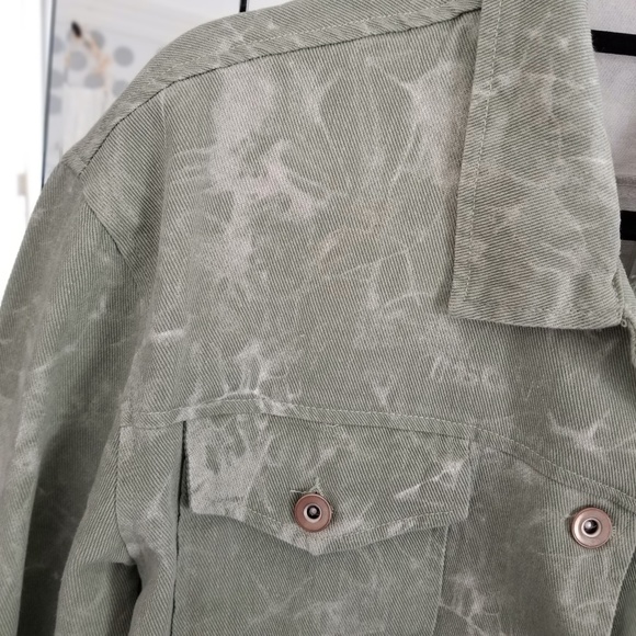 Sage Tie Dye Denim Cropped Jacket Lightweight Fall Button Up Jacket - Picture 10 of 10